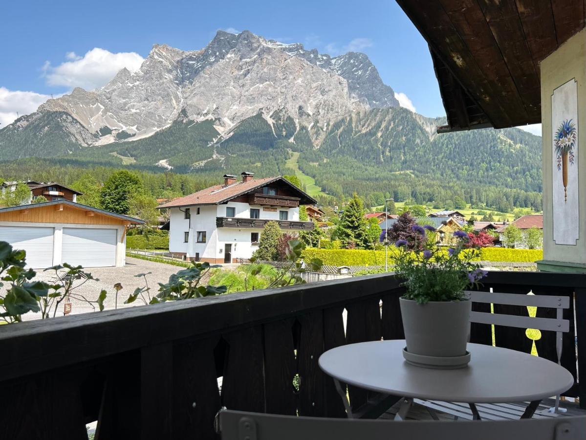Haus Blaesi Apartment Ehrwald Exterior photo